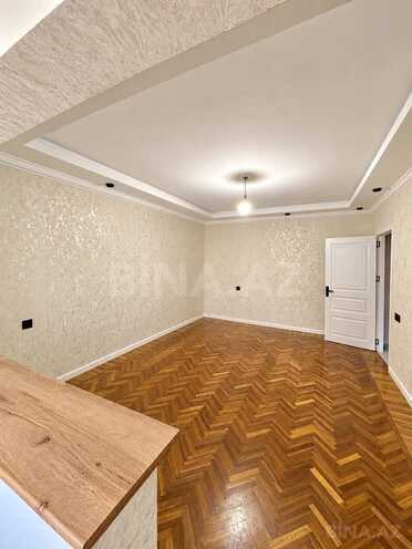 Satılır 4 otaqlı köhnə tikili 85 m², Bakıxanov q., photo 1 from 17