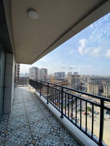 Продаётся 3-комн. новостройка 163 м², Хатаинский р., photo 8 from 17