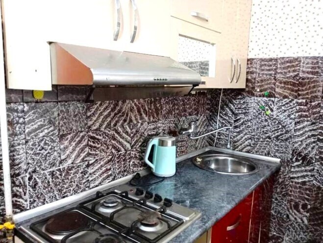 İcarəyə verilir 2 otaqlı köhnə tikili 50 m², Neftçilər m., photo 13 from 18