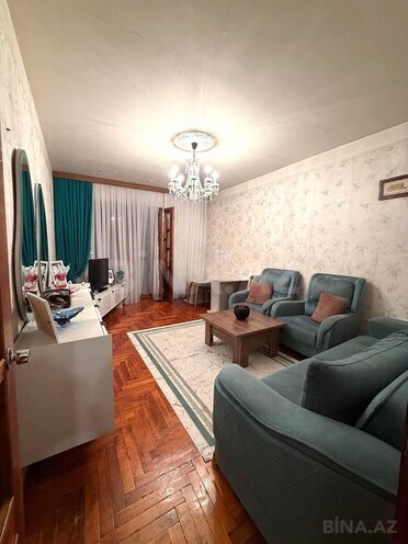 Satılır 2 otaqlı köhnə tikili 70 m², Gənclik m., photo 1 from 10