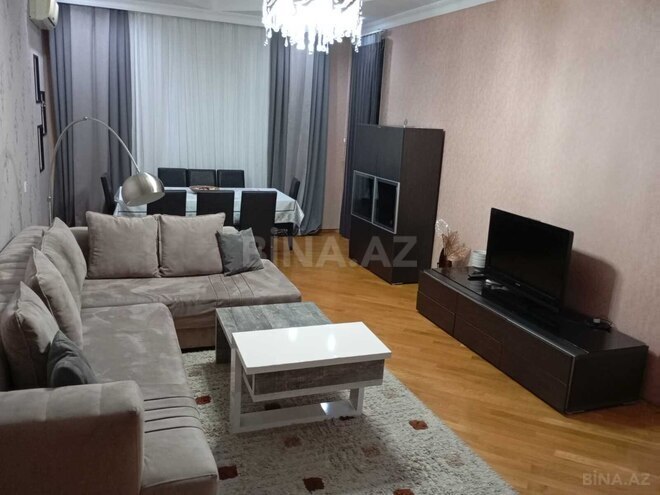 Сдаётся 3-комн. новостройка 162 м², м. 28 мая, photo 1 from 13