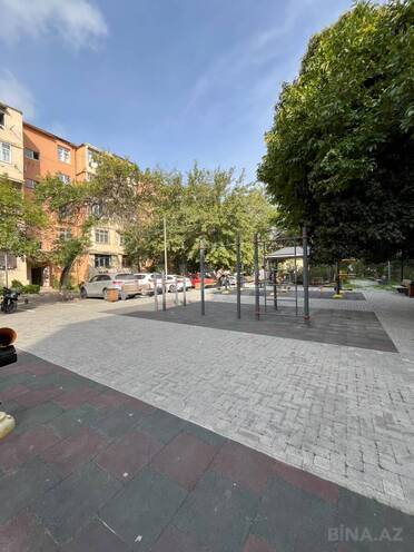 Satılır 3 otaqlı köhnə tikili 70 m², Qara Qarayev m., photo 24 from 32