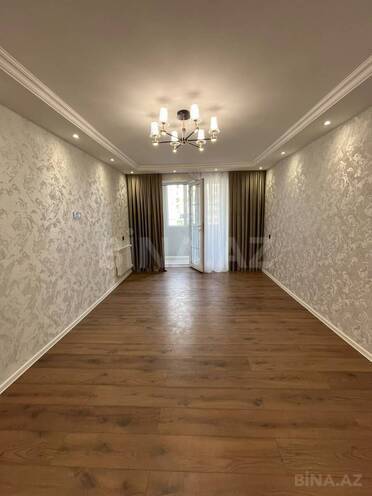 Satılır 3 otaqlı köhnə tikili 70 m², Qara Qarayev m., photo 1 from 32