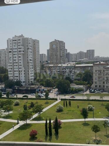 Продается 3-комн. новостройка 154 м², м. Низами, photo 1 from 8