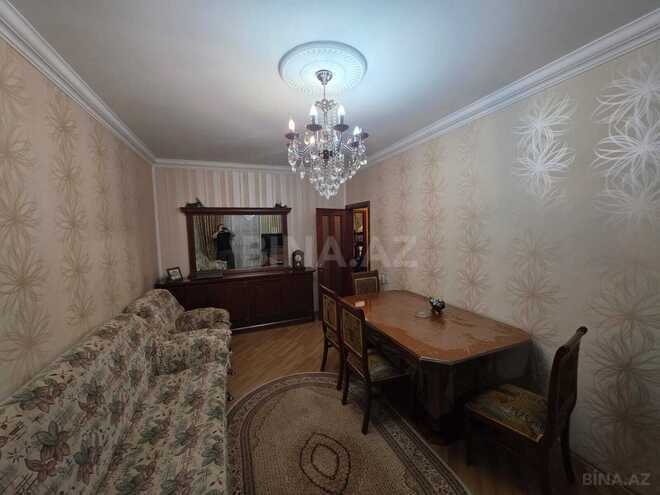 Satılır 3 otaqlı köhnə tikili 85 m², 7-ci mikrorayon q., photo 1 from 18
