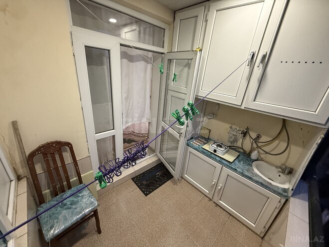 Satılır 3 otaqlı köhnə tikili 90 m², İnşaatçılar m., photo 13 from 22