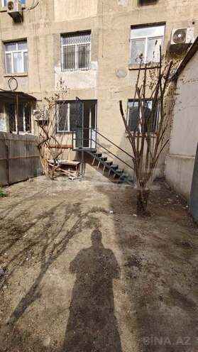 Satılır 3 otaqlı köhnə tikili 60 m², Yeni Yasamal q., photo 18 from 19