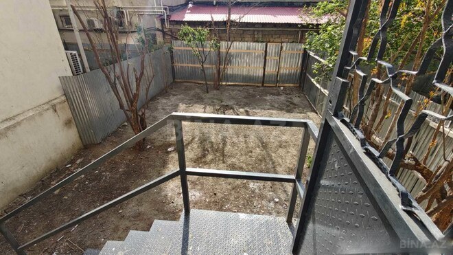 Satılır 3 otaqlı köhnə tikili 60 m², Yeni Yasamal q., photo 17 from 19