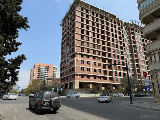Продается 3-комн. новостройка 156 м², м. Кара Караев, photo 7 from 8