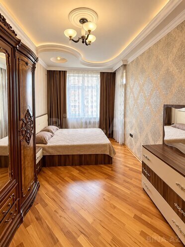 Сдается 3-комн. новостройка 125 м², м. Низами, photo 6 from 16