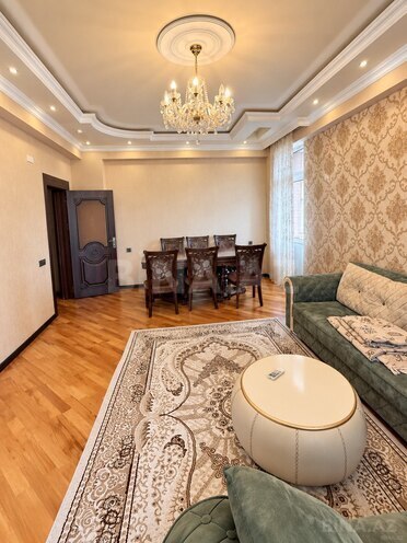 Сдается 3-комн. новостройка 125 м², м. Низами, photo 4 from 16