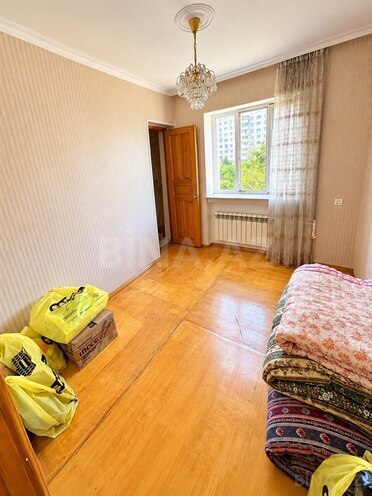 Satılır 3 otaqlı köhnə tikili 70 m², Qaraçuxur q., photo 7 from 15
