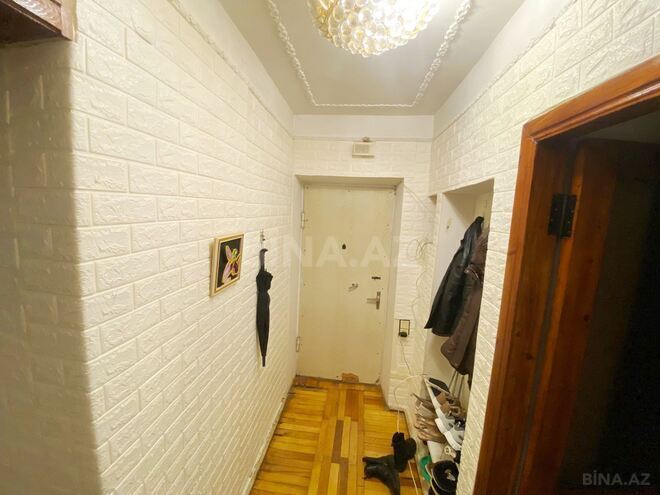 Satılır 3 otaqlı köhnə tikili 75 m², İnşaatçılar m., photo 9 from 12