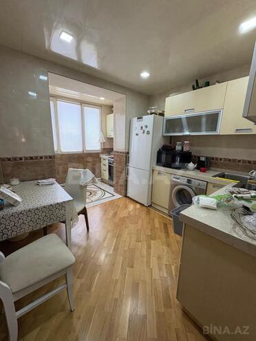 Продается 4-комн. вторичка 100 м², м. Ази Асланов, photo 18 from 21