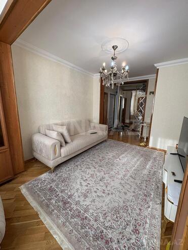 Продается 4-комн. вторичка 100 м², м. Ази Асланов, photo 4 from 21