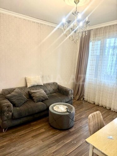 Сдаётся 2-комн. вторичка 65 м², м. Мемар Аджеми, photo 1 from 8