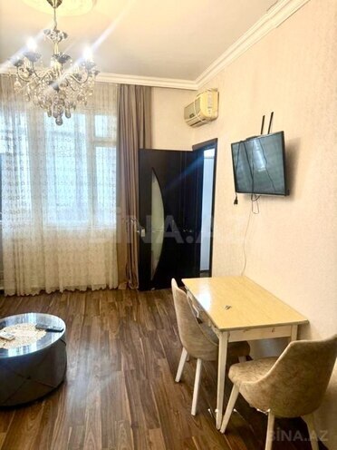Сдаётся 2-комн. вторичка 65 м², м. Мемар Аджеми, photo 3 from 8