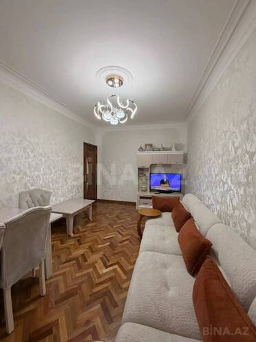 Продаётся 3-комн. вторичка 85 м², м. Ази Асланов, photo 3 from 16