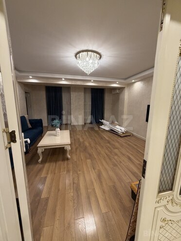 İcarəyə verilir 4 otaqlı yeni tikili 155 m², 28 May m., photo 27 from 30