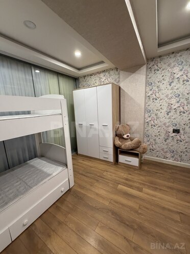 İcarəyə verilir 4 otaqlı yeni tikili 155 m², 28 May m., photo 23 from 30