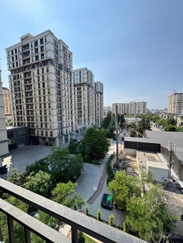 Сдается 2-комн. новостройка 51 м², м. Нариман Нариманов, photo 1 from 18