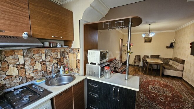 İcarəyə verilir 2 otaqlı köhnə tikili 50 m², İnşaatçılar m., photo 3 from 8