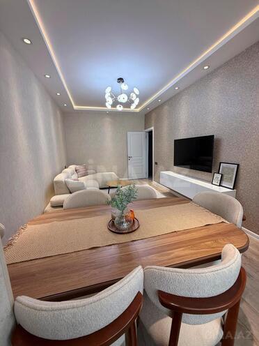 Продаётся 4-комн. вторичка 100 м², м. Ази Асланов, photo 3 from 19