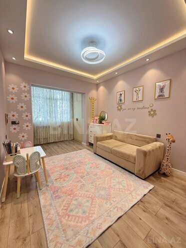 Продаётся 4-комн. вторичка 100 м², м. Ази Асланов, photo 6 from 19