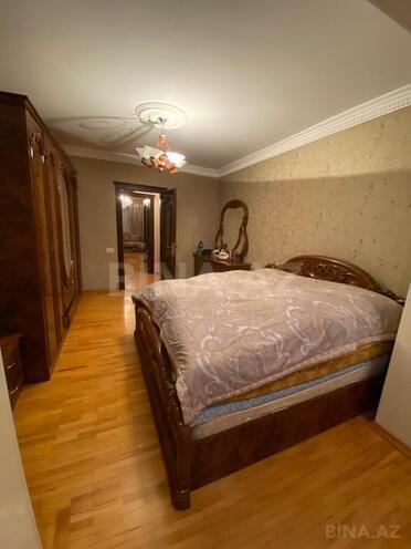 Satılır 3 otaqlı köhnə tikili 70 m², Bakıxanov q., photo 3 from 13