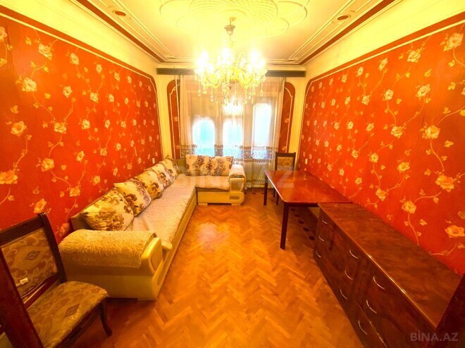 Satılır 5 otaqlı köhnə tikili 120 m², Xalqlar Dostluğu m., photo 3 from 32