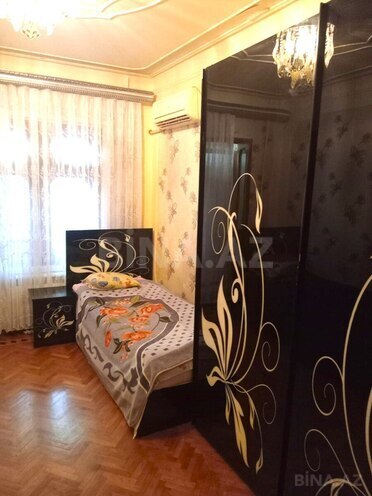 Satılır 5 otaqlı köhnə tikili 120 m², Xalqlar Dostluğu m., photo 21 from 32