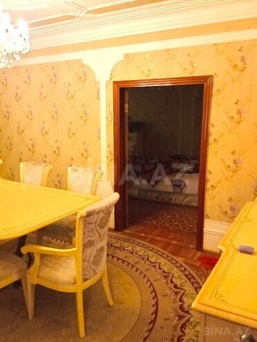 Satılır 5 otaqlı köhnə tikili 120 m², Xalqlar Dostluğu m., photo 27 from 32