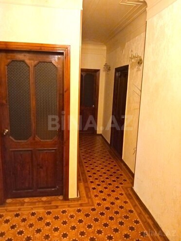 Satılır 5 otaqlı köhnə tikili 120 m², Xalqlar Dostluğu m., photo 23 from 32