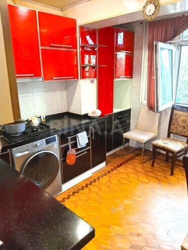 Satılır 5 otaqlı köhnə tikili 120 m², Xalqlar Dostluğu m., photo 29 from 32