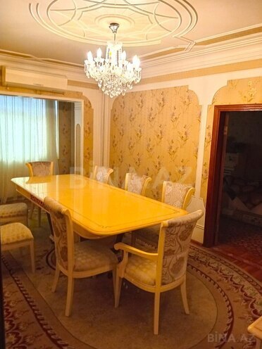 Satılır 5 otaqlı köhnə tikili 120 m², Xalqlar Dostluğu m., photo 6 from 32