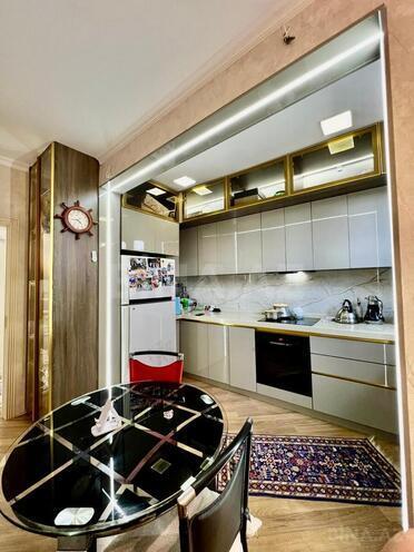 Продаётся 3-комн. дом/дача 200 м², м. Кара Караев, photo 8 from 16