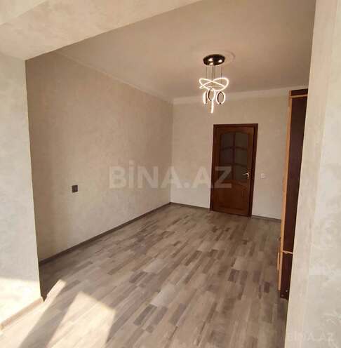 Продается 2-комн. вторичка 70 м², м. Нефтчиляр, photo 7 from 18