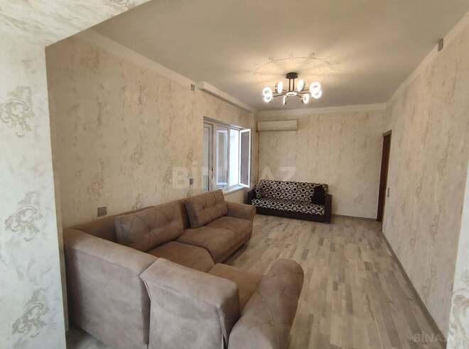 Продается 2-комн. вторичка 70 м², м. Нефтчиляр, photo 3 from 18