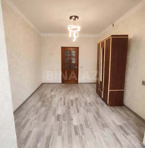 Продается 2-комн. вторичка 70 м², м. Нефтчиляр, photo 8 from 18