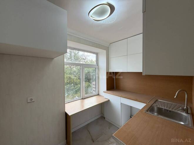 Продаётся 2-комн. вторичка 52 м², м. Кара Караев, photo 12 from 22