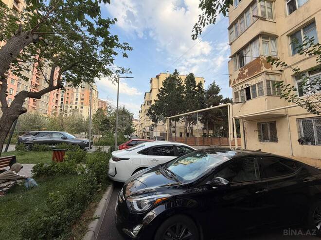 Продаётся 2-комн. вторичка 52 м², м. Кара Караев, photo 18 from 22
