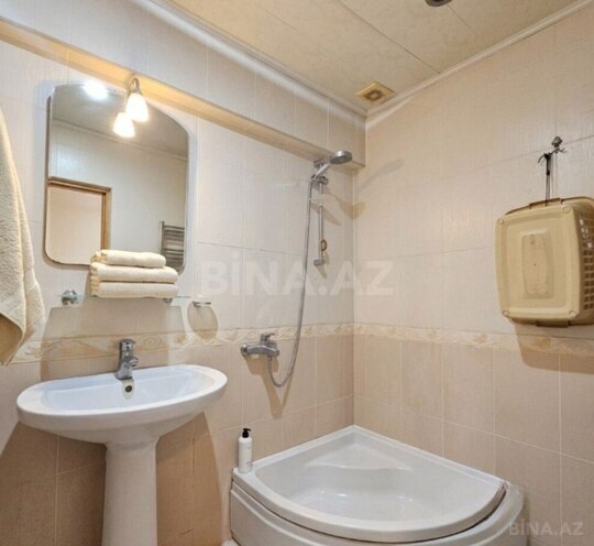 Satılır 2 otaqlı köhnə tikili 75 m², 28 May m., photo 9 from 11