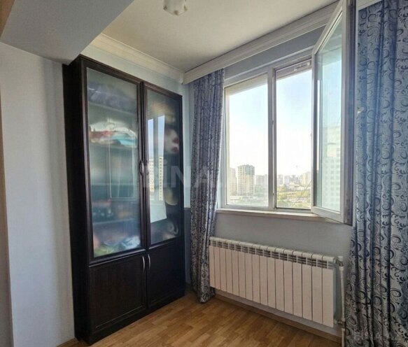 Satılır 2 otaqlı köhnə tikili 75 m², 28 May m., photo 5 from 11