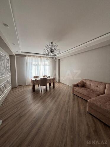 Продаётся 2-комн. новостройка 70 м², м. Ази Асланов, photo 1 from 12