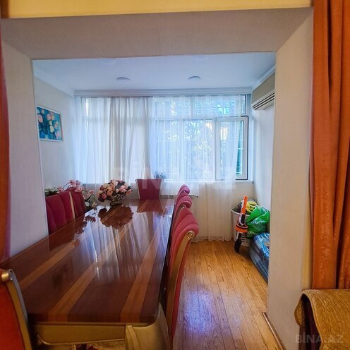Продаётся 3-комн. вторичка 80 м², м. Кара Караев, photo 6 from 19