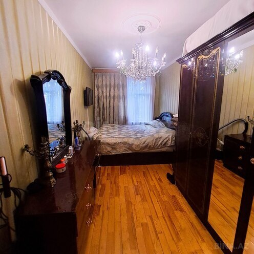Продаётся 3-комн. вторичка 80 м², м. Кара Караев, photo 10 from 19