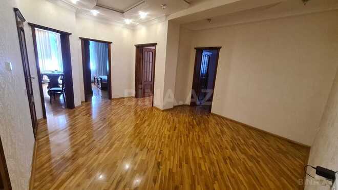 Сдается 3-комн. новостройка 140 м², м. Низами, photo 3 from 15