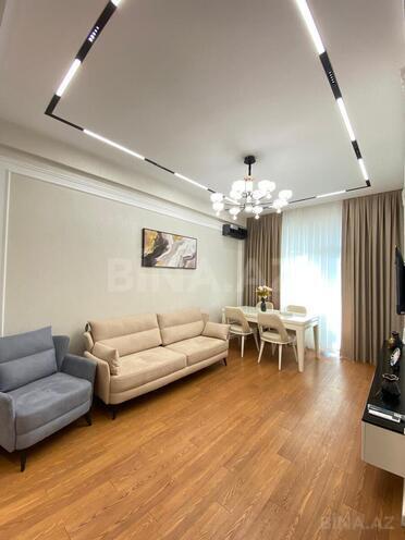 Сдается 2-комн. новостройка 70 м², м. Элмляр Академиясы, photo 1 from 19