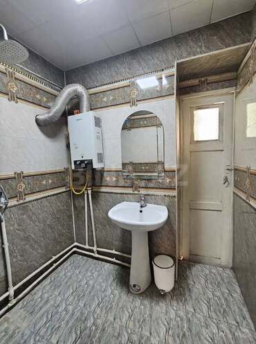 Продаётся 3-комн. вторичка 103 м², м. Кара Караев, photo 15 from 19