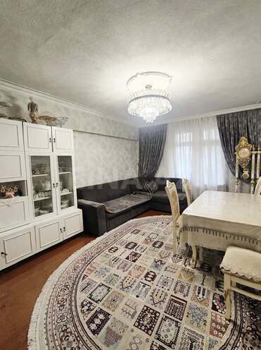 Продаётся 3-комн. вторичка 103 м², м. Кара Караев, photo 1 from 19